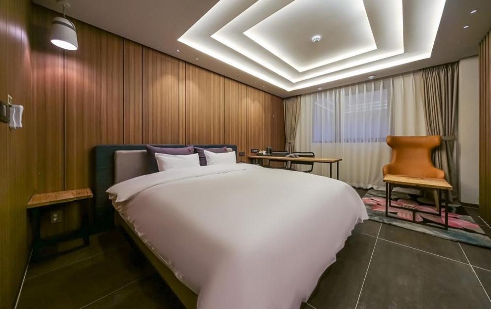 Yeoubi Hotel Changwon Exterior photo